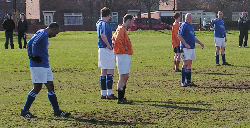 A rare sight; a retarded back line of Sangha, Stoker, Muers and McDermont.