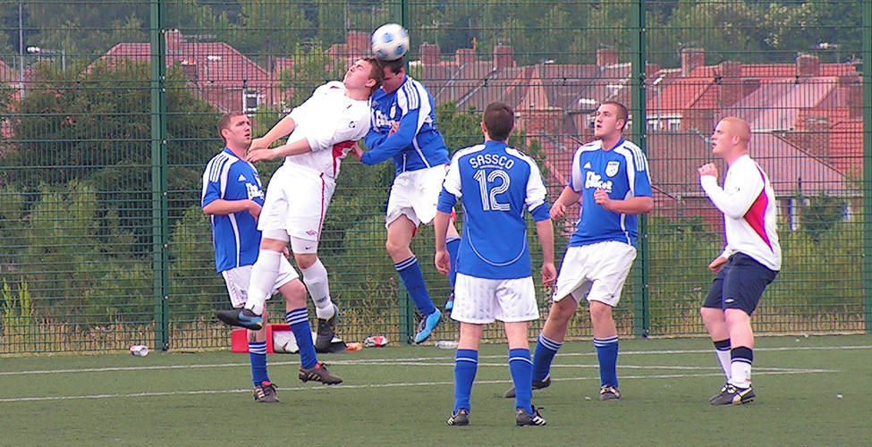 Greenwell leaps for the ball.